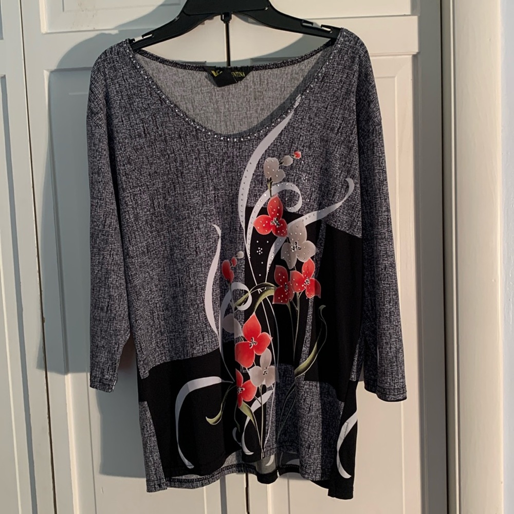 Valentina Floral Blouse Host Pick 🎉 EUC
